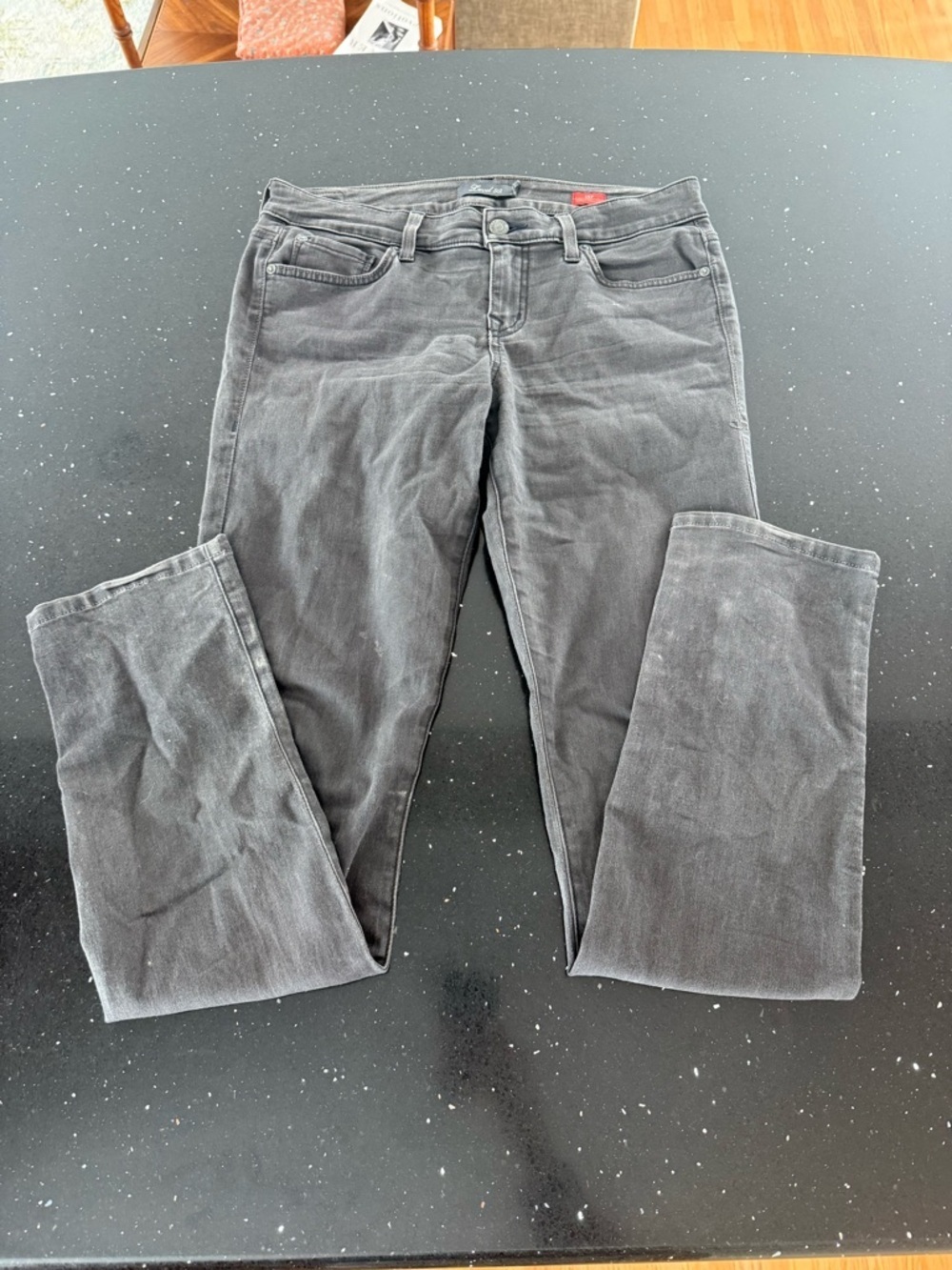 Lily Skinny’s Straight Level 99 Women’s Straight-Leg Charcoal Jeans